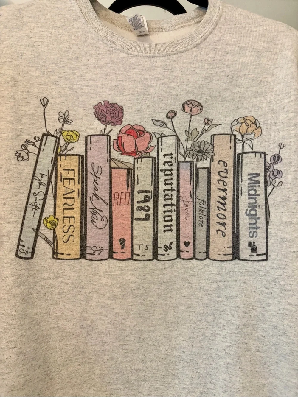 Taylor Swift crewneck with albums as books All albums EXCEPT tortured poets Sm - Picture 2 of 4